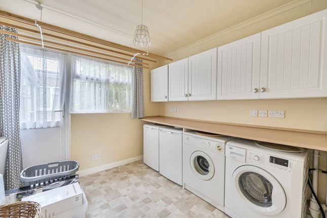 1361608-8-68E676c...