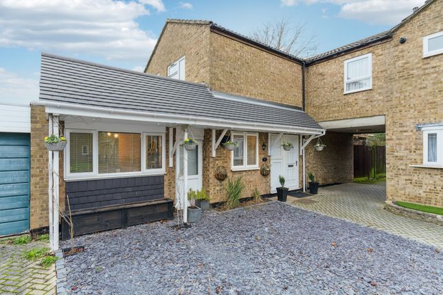 4-bed house on 21 Shoreham Close, Stevenage, £400,000