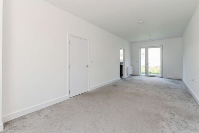 3, Chapel Road, Tilbury photo 3