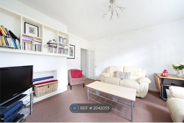 Thumbnail Flat to rent in Clapham, London