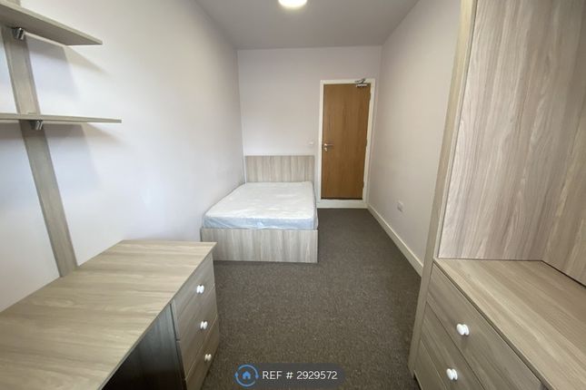Flat, A Leopold St, Loughborough photo 4