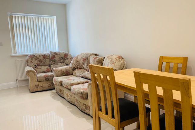2 Bedroom Houses To Let In Hounslow Primelocation