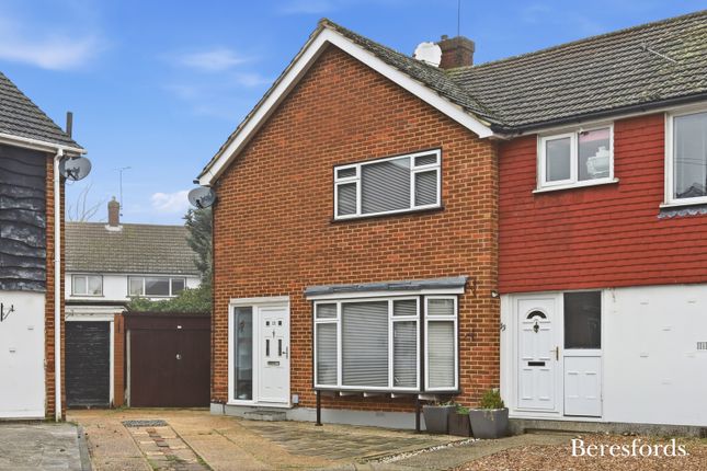 11, Newlands Close, Essex photo 3