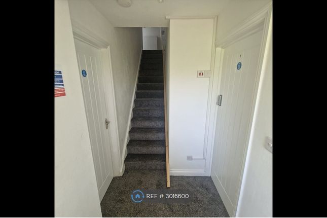 Papyrus Way, Birmingham photo 2