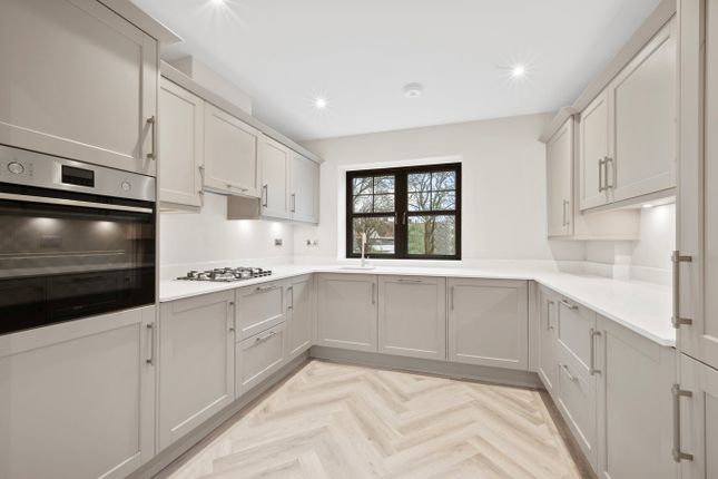 3-bed house on 21, Mole Road, Hersham Village, £600,000