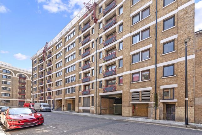 Thumbnail Flat for sale in Wapping Lane, London