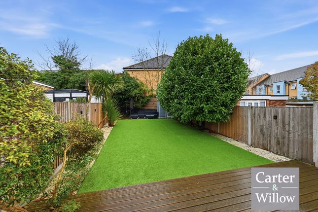 54, Sandown Avenue, Dagenham photo 3