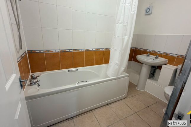 37 Addiscombe Road, Croydon photo 4