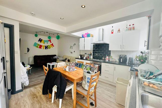 45 Teversal Avenue, Nottingham photo 2