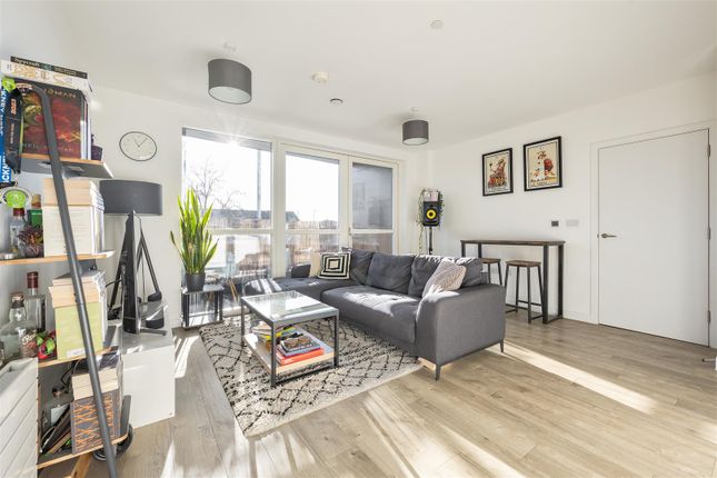 1-bed flat on Apartment 33 Malt Court, 84, South Grove, Walthamstow, £350,000