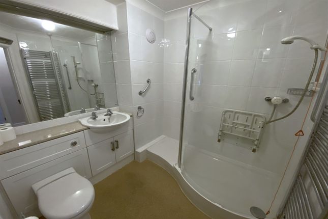 Flat for sale in Victoria Road, Wilmslow
