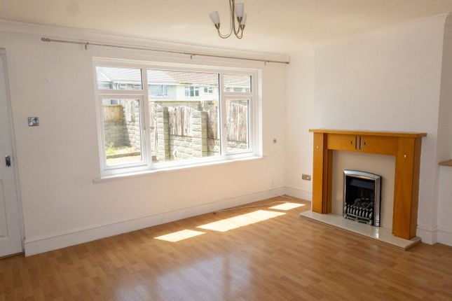 6, Berry Court, Llantwit Major photo 4