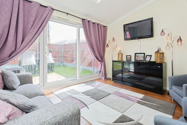 383, Aureole Walk, Newmarket photo 4