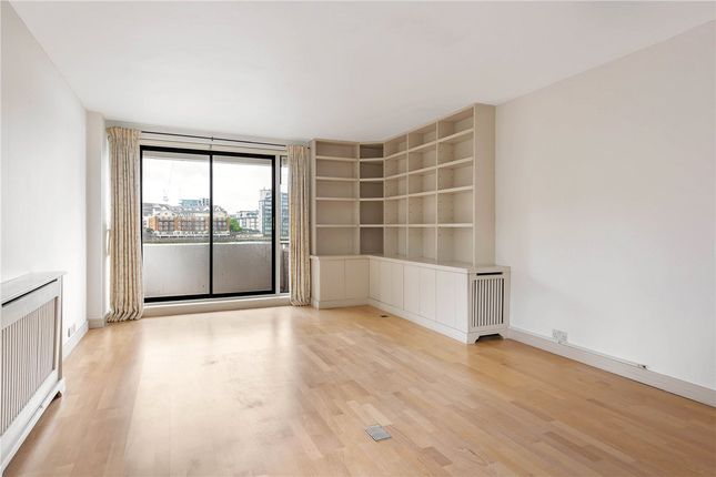 Thumbnail Flat for sale in Valiant House, Vicarage Crescent, Battersea, London