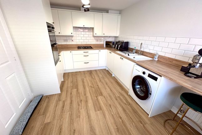 3, Fretter Close, LEICESTER photo 4