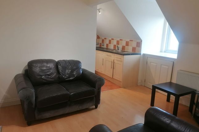 Flat to rent in Mill Gardens, - Mill Street, Luton