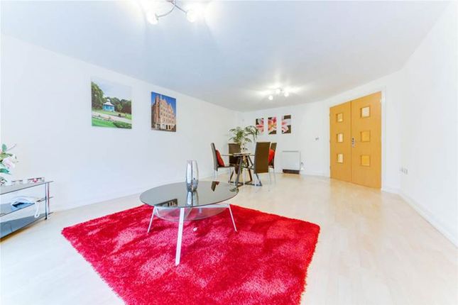 Apt 215, Royal Plaza, Sheffield photo 2