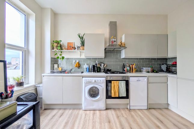 Flat 9, Beachview, 121-122, Marine Parade, Worthing photo 4