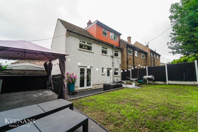 36, Oaklands Avenue, Barrowford photo 4