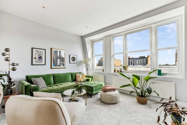 Flat for sale in Rush Hill Road, London