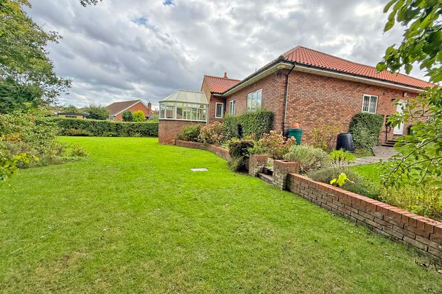 5, Thompson Close, Scarborough photo 2