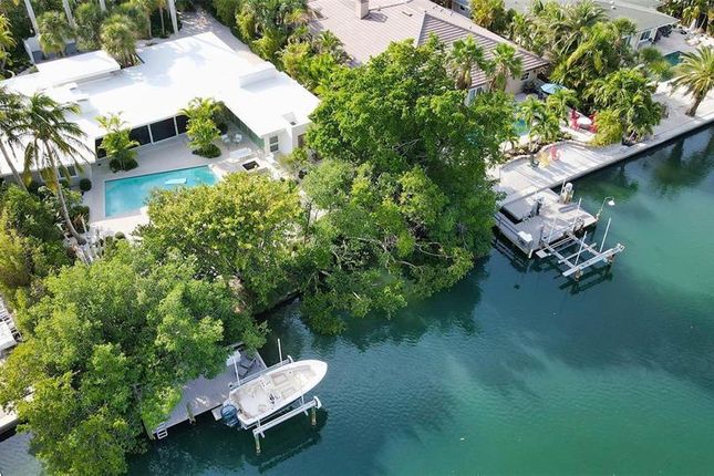 Property for sale in 117 S Polk Dr, Sarasota, Florida, 34236, United States Of America