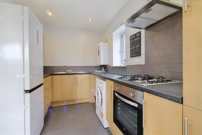 Flat 4, 178, Bye Pass Road, Nottingham photo 5