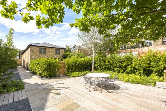 5, Paradise Gardens, 2 Ravenscourt Road photo 4