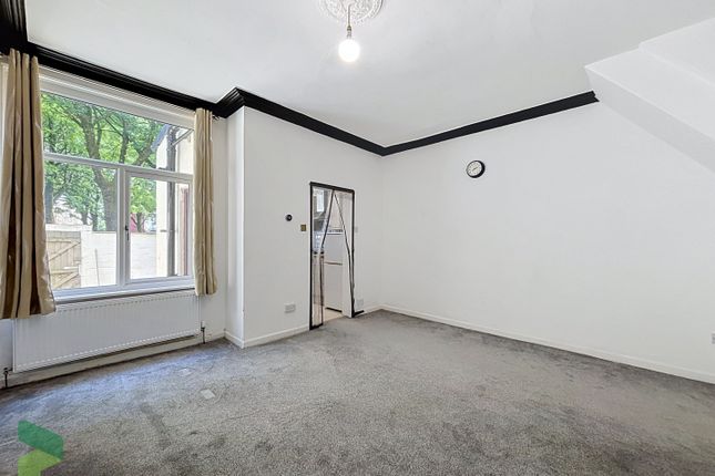 136, Sudell Road, Darwen photo 3