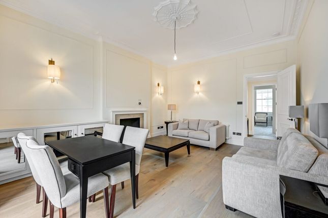 Flat 3, 76, Eaton Place, London photo 4