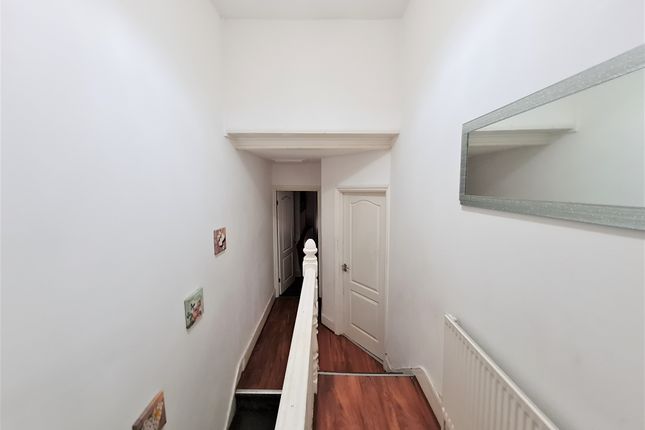 Flat for sale in Green Street, Upton Park