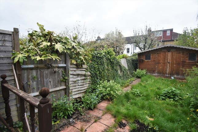 Flat B, 67, Broadfield Road, London photo 5