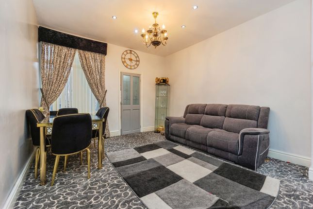 28, Gorse Street, Manchester photo 4