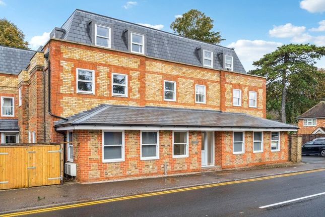 Flat 10, St. Marks House,, Station Road, Buckinghamshire photo 2
