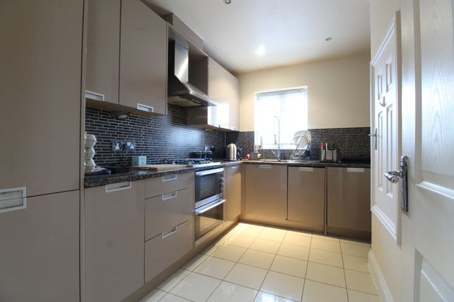 Terraced house for sale in Groves Close, Colchester