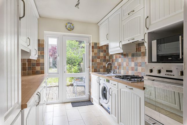 8, Hollingworth Way, Westerham photo 2