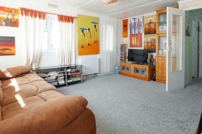 10, Kingsmead Thornlea Park, Littlehampton photo 4