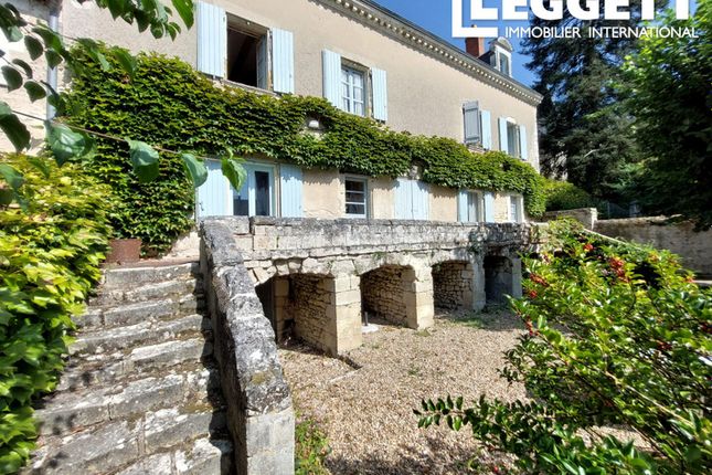 Thumbnail Villa for sale in Villeloin-Coulangé, Indre-Et-Loire, Centre-Val De Loire