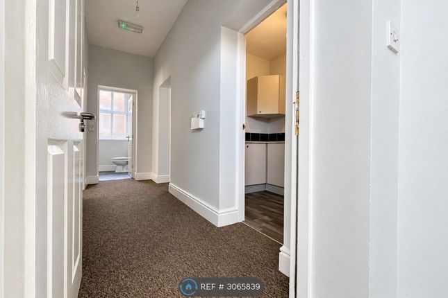 St Johns Apartments, Tyldesley Road Atherton, Manchester photo 2