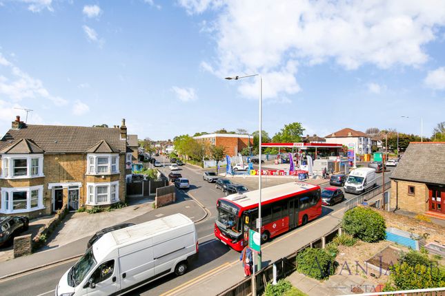 176d, Brentwood Road, Romford photo 4