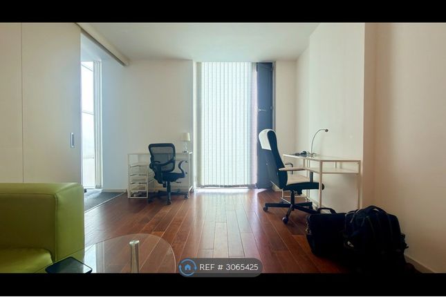 Apartment, Beetham Tower Holloway Circus Queensway, Birmingham photo 3