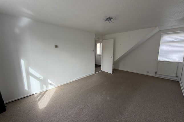 6, Constantine Square, Andover photo 3
