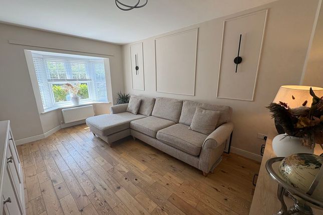 8, Gernant, Colwyn Bay photo 4