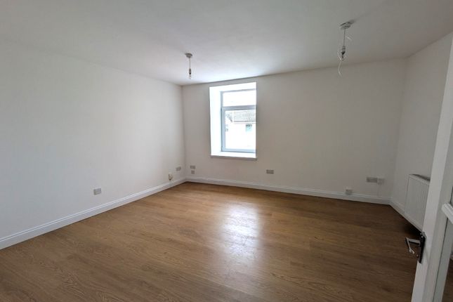 Muir Street, Larkhall photo 5