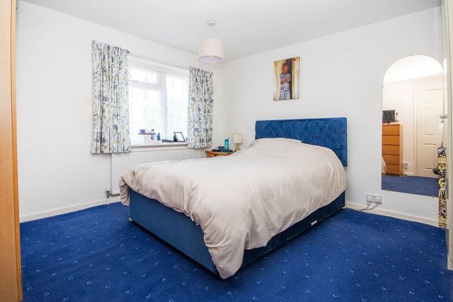6, Pendle Close, Southampton photo 4