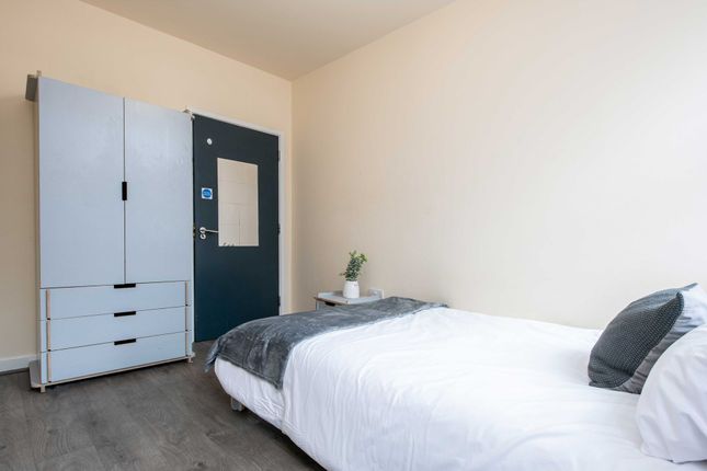 Advert Flat 7, Equitable House, 5-7 South Parade, Nottingham photo 4