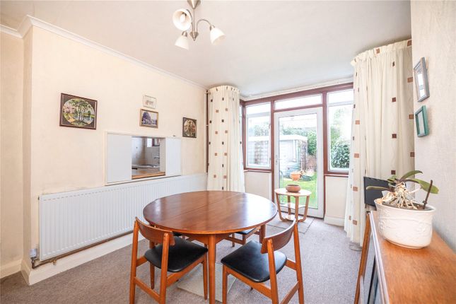 13, Beech Way, Twickenham photo 4
