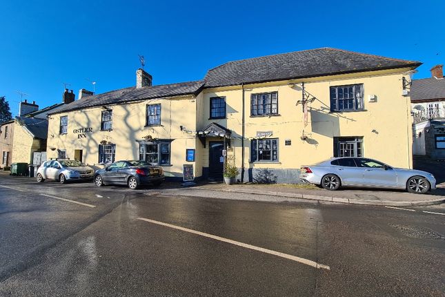 Thumbnail Pub/bar for sale in Commercial Road, Uffculme