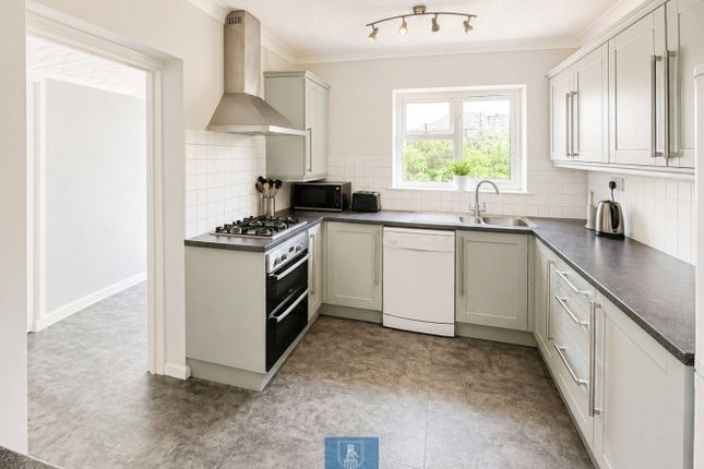 4, Charlecote Road, Coventry photo 3