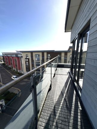 Marina Villas,Apartment 15, Trawler Road, Swansea photo 4